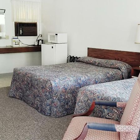 Tanglewood Motel And Log Cabins Маги Вали Екстериор снимка
