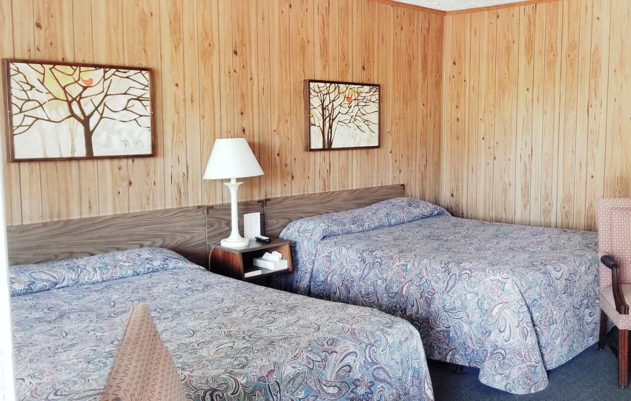 Tanglewood Motel And Log Cabins Маги Вали Екстериор снимка